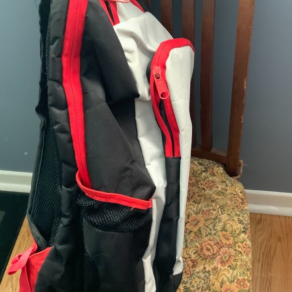 MICKEY MOUSE BACKPACK by HEYS - Picture 5 of 10